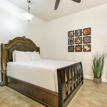 Spacious 4Br City Condo Steps From St Charles Ave New Orleans Exterior photo