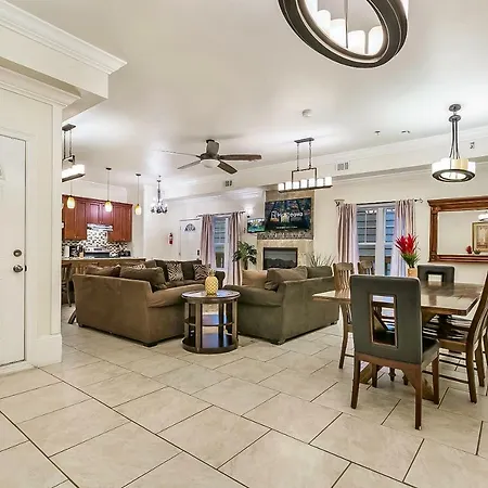 Spacious 4Br City Condo Steps From St Charles Ave New Orleans Exterior photo