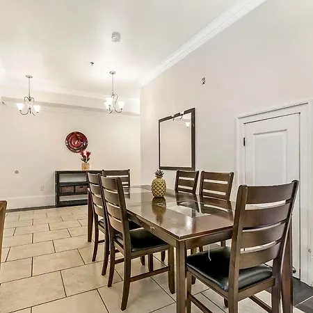 Spacious 4Br City Condo Steps From St Charles Ave New Orleans Exterior photo