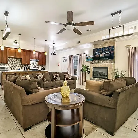 Spacious 4Br City Condo Steps From St Charles Ave New Orleans Exterior photo