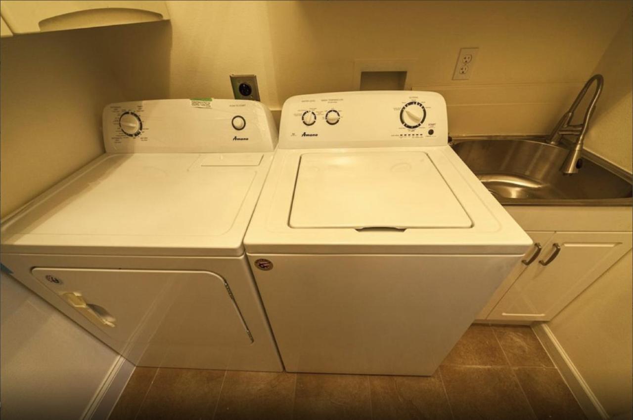 Spacious 4br Steps From St Charles Ave Appartement