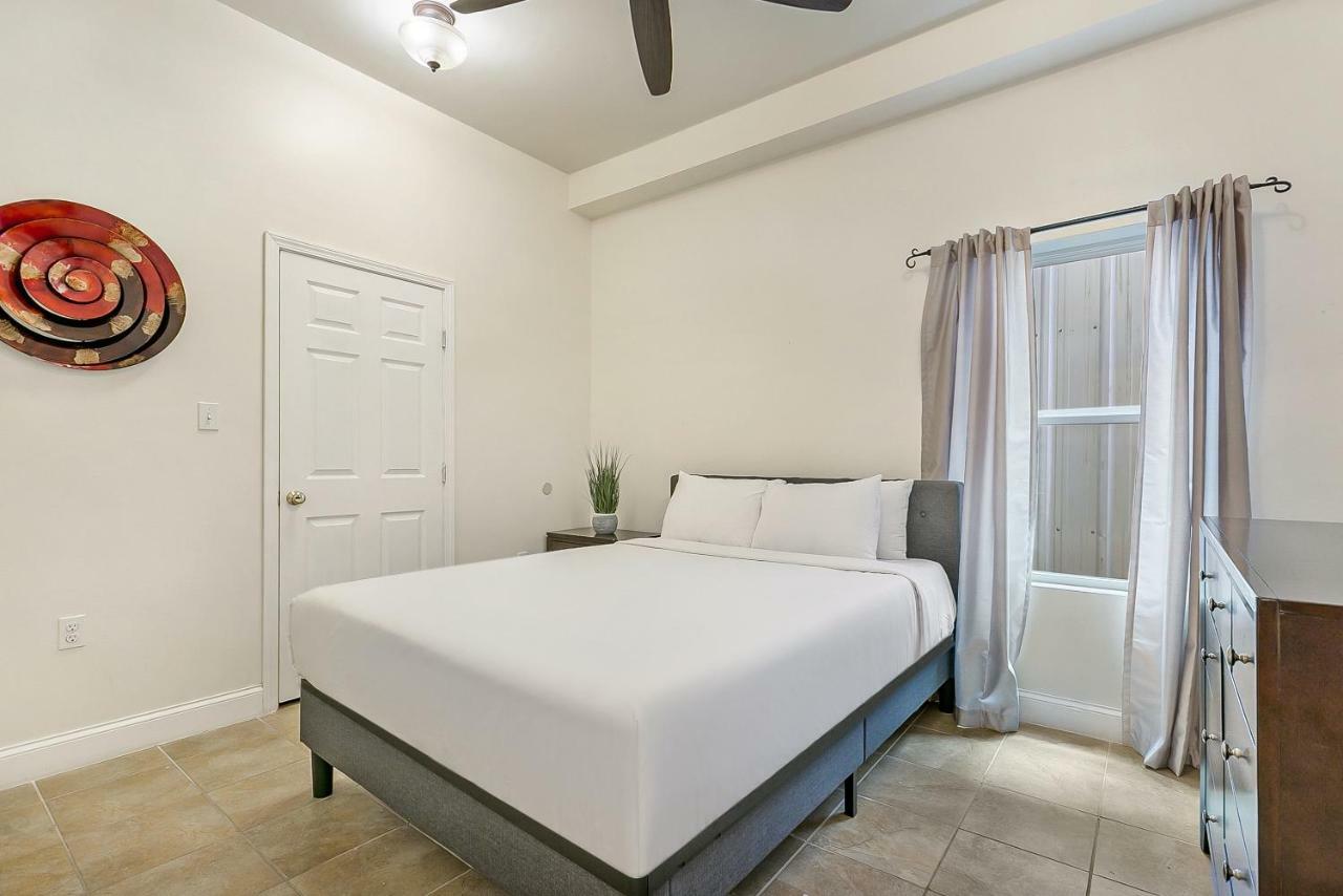 Appartement Spacious 4br Steps From St Charles Ave
